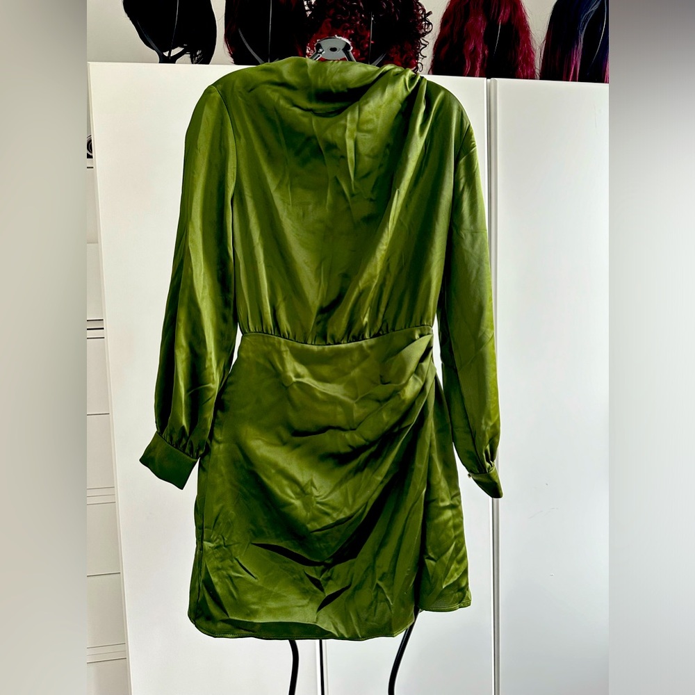Beautiful mini dresses green Zara m